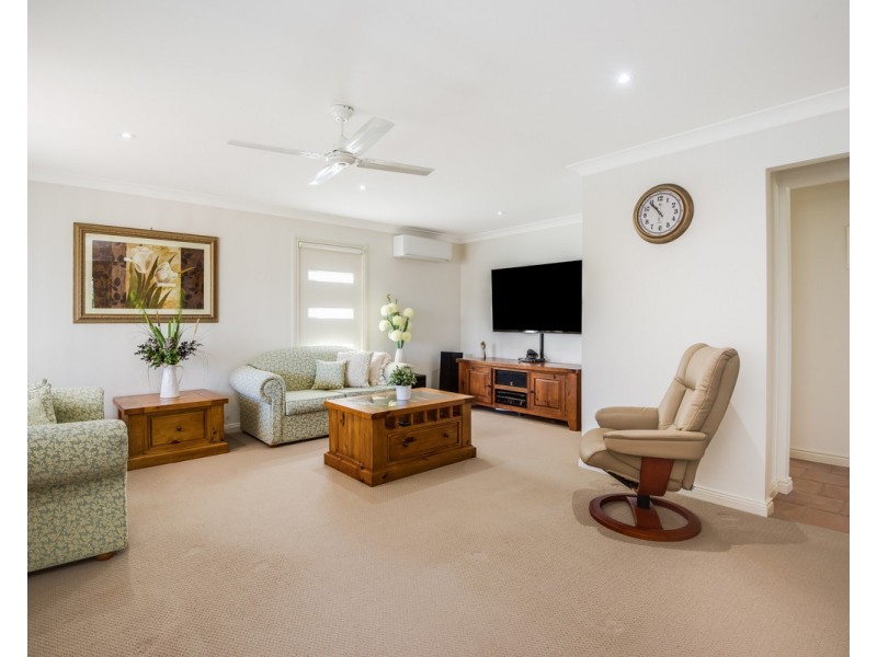 14 Beaumont Avenue, Wyoming NSW 2250