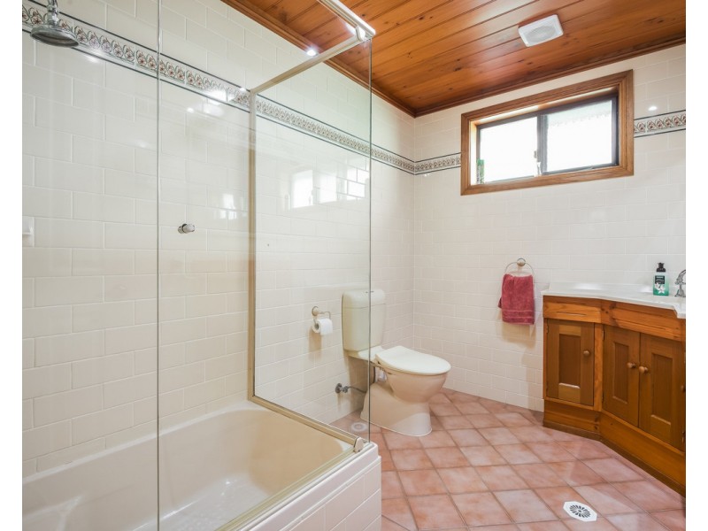 14 Beaumont Avenue, Wyoming NSW 2250