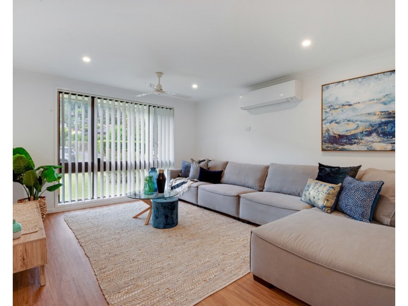 12 Rainforest Road, Wyoming NSW 2250