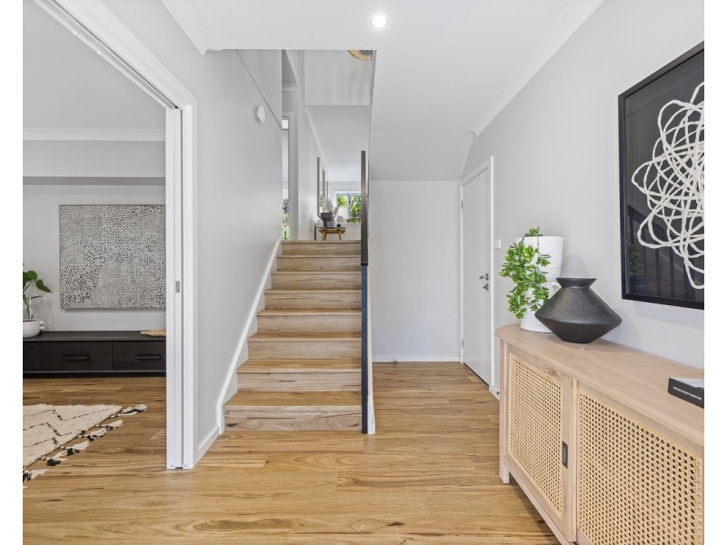 42a The Ridgeway, Lisarow NSW 2250