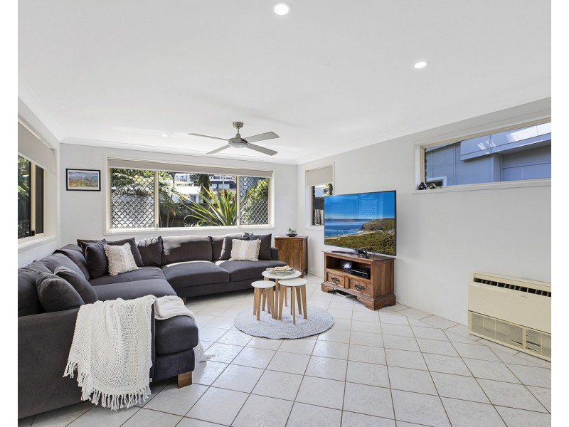 4 Warrina Street, Wamberal NSW 2260