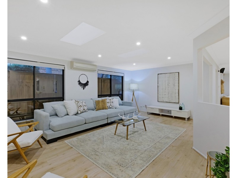 10 Sunhill Crescent, Erina NSW 2250