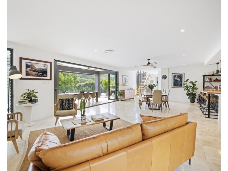 14 Okanagan Close, Wamberal NSW 2260