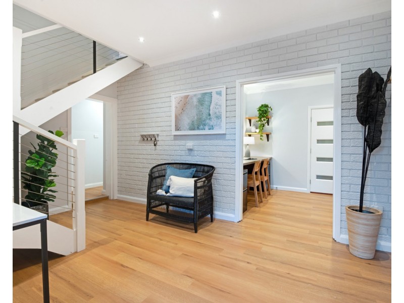 26 Elaine Avenue, Berkeley Vale NSW 2261