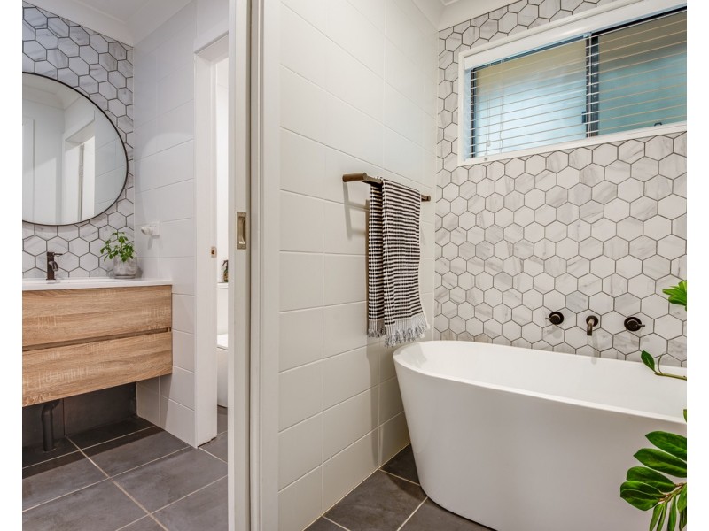 14 The Outlook, North Gosford NSW 2250