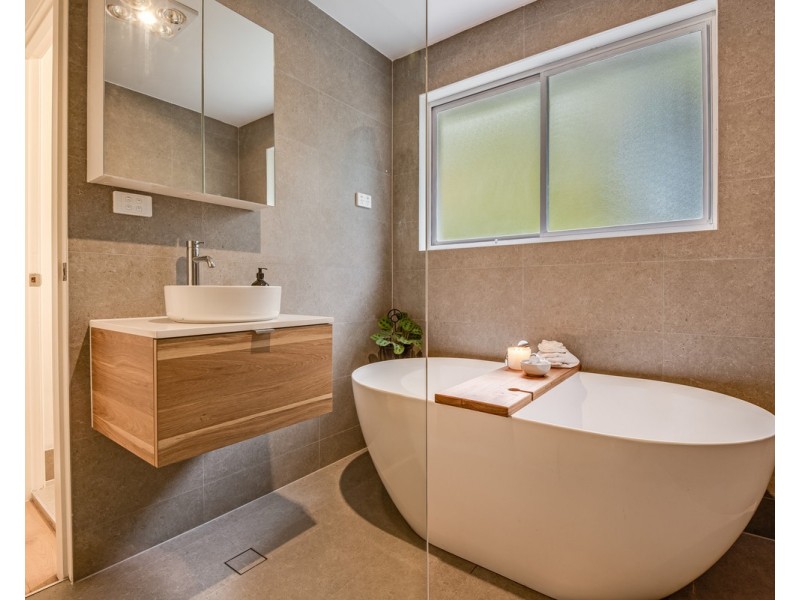 28 Malison Street, Wyoming NSW 2250