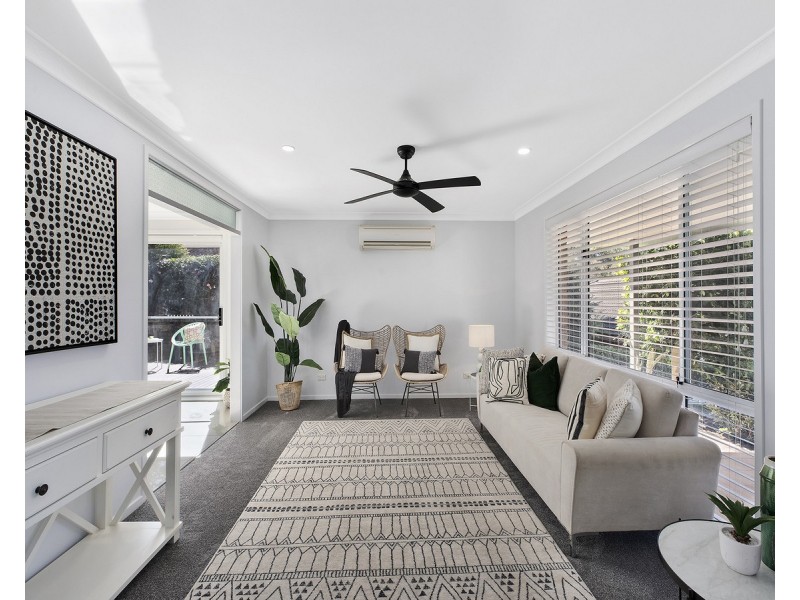 11 Blue Wren Close, Green Point NSW 2251