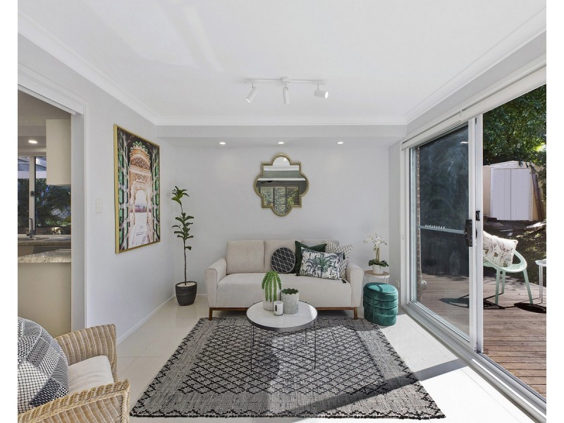 11 Blue Wren Close, Green Point NSW 2251