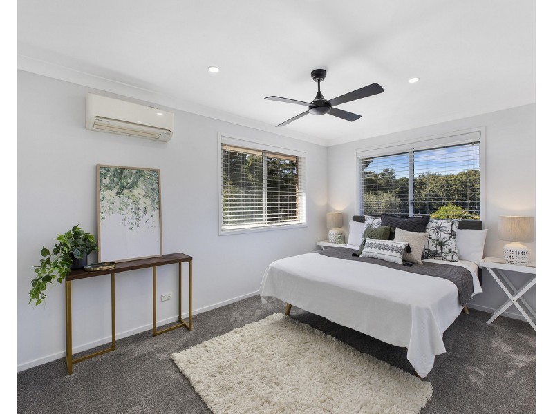11 Blue Wren Close, Green Point NSW 2251