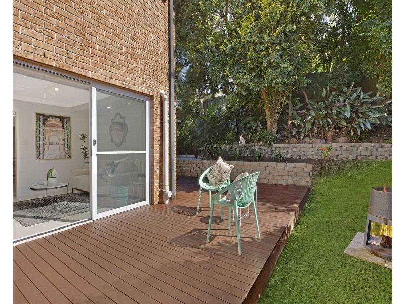 11 Blue Wren Close, Green Point NSW 2251