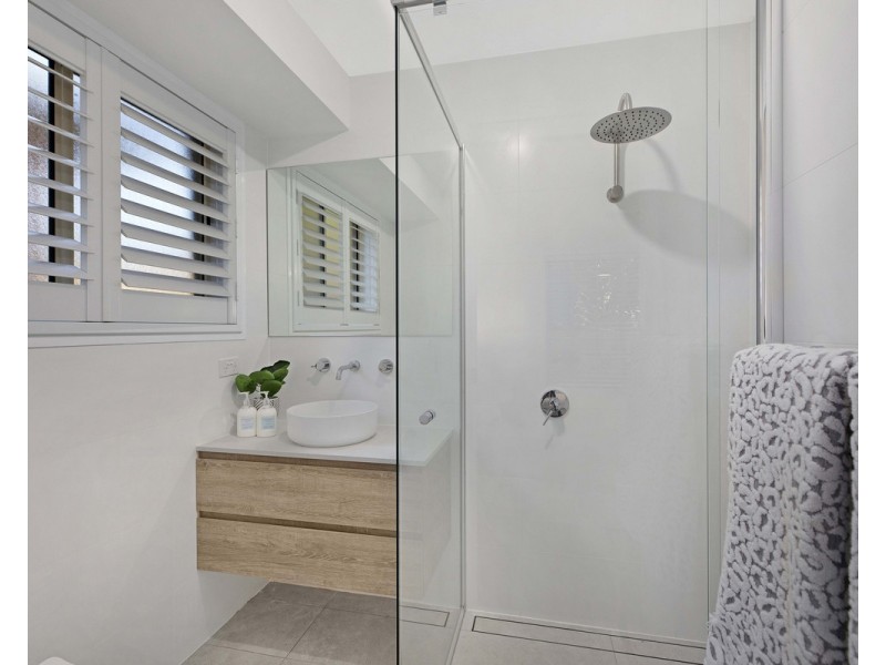 64 Henzel Road, Green Point NSW 2251