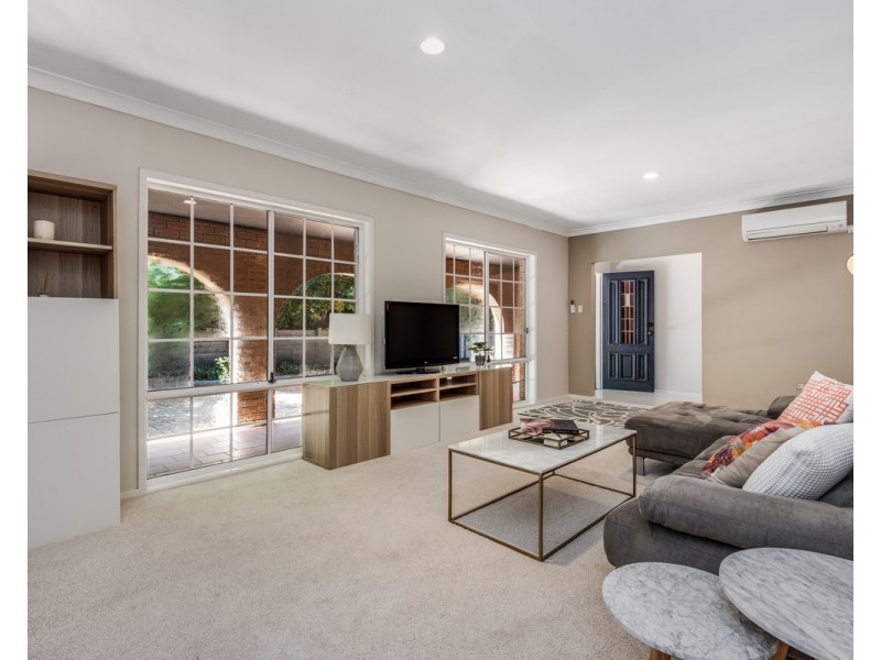 22 Maranoa Street, Wyoming NSW 2250