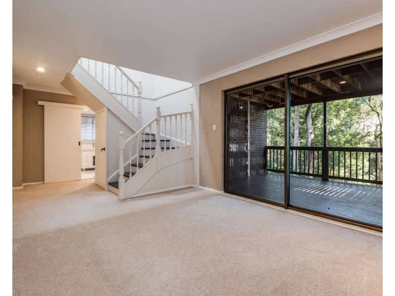 22 Maranoa Street, Wyoming NSW 2250