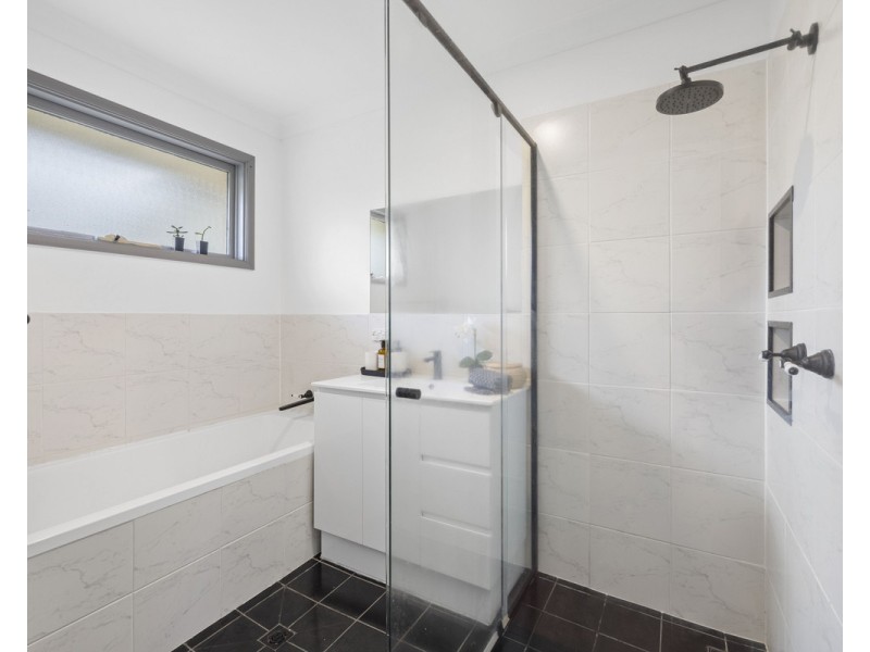 70 Maidens Brush Road, Wyoming NSW 2250