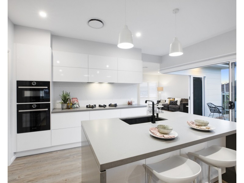 9 Bellbrook Close, Green Point NSW 2251