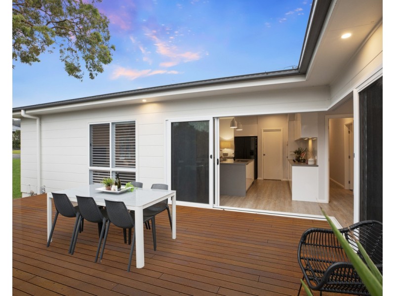 9 Bellbrook Close, Green Point NSW 2251