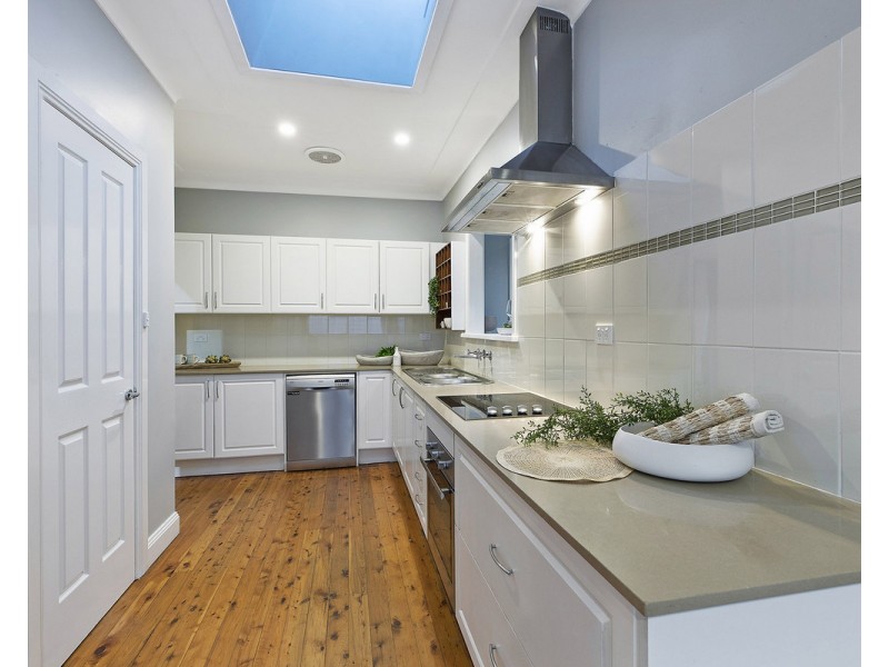 54 Serpentine Road, Erina Heights NSW 2260