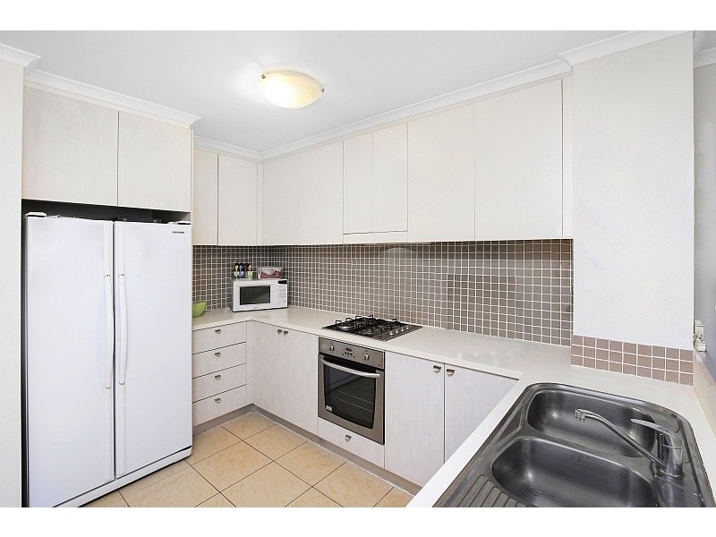 433/80 John Whiteway Dr, Gosford NSW 2250