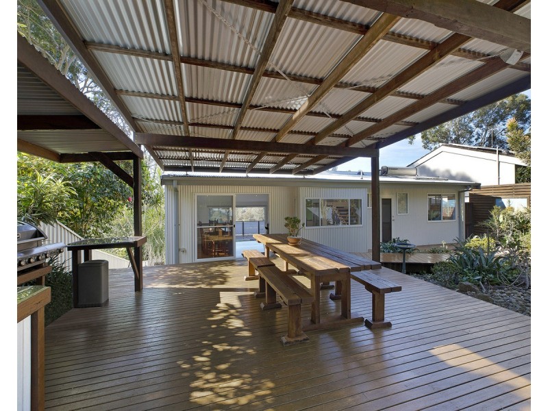 19 Hibiscus Avenue, North Avoca NSW 2260