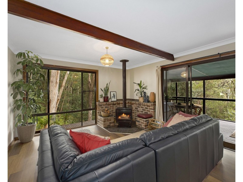 21 Derwyn Close, North Gosford NSW 2250