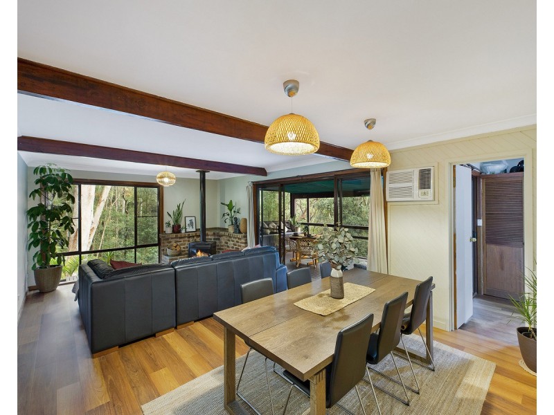 21 Derwyn Close, North Gosford NSW 2250