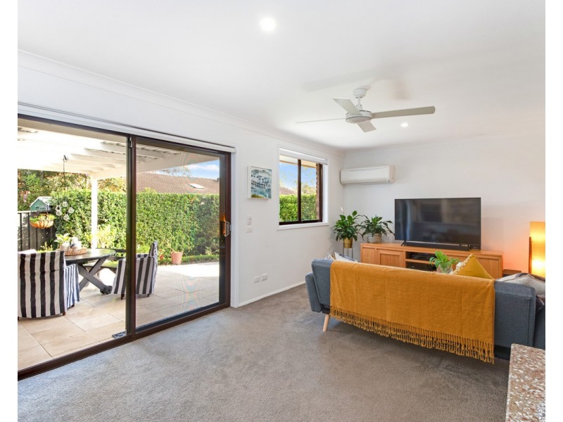 4 Small Street, Wyoming NSW 2250