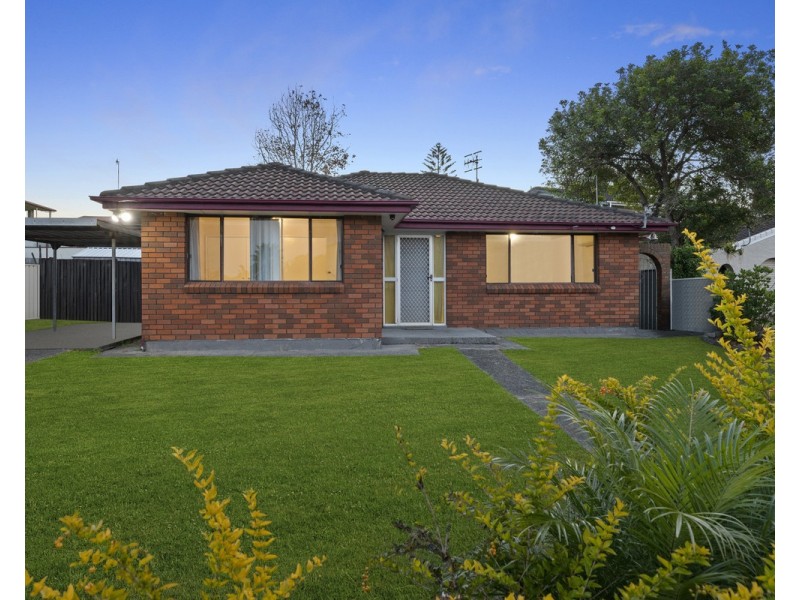 6 Gwydir Street, Bateau Bay NSW 2261