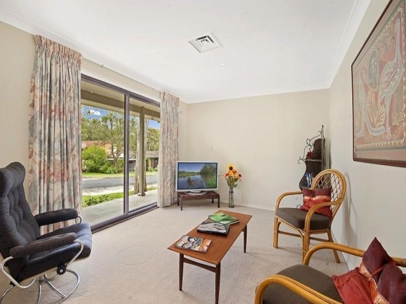 117 Cams Boulevard, Summerland Point NSW 2259