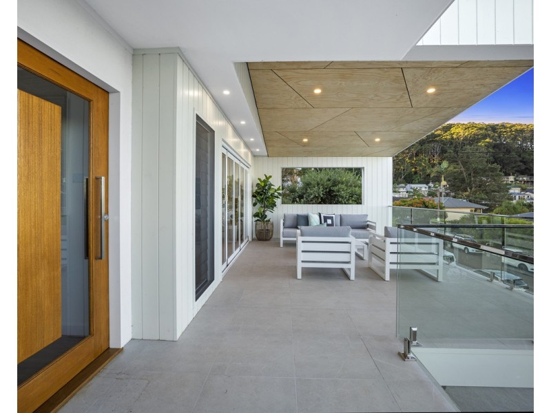 13 Coreen Drive, Wamberal NSW 2260