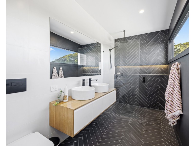 13 Coreen Drive, Wamberal NSW 2260