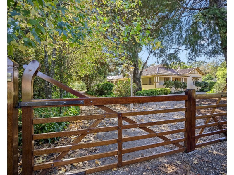 9 The Ridgeway, Lisarow NSW 2250