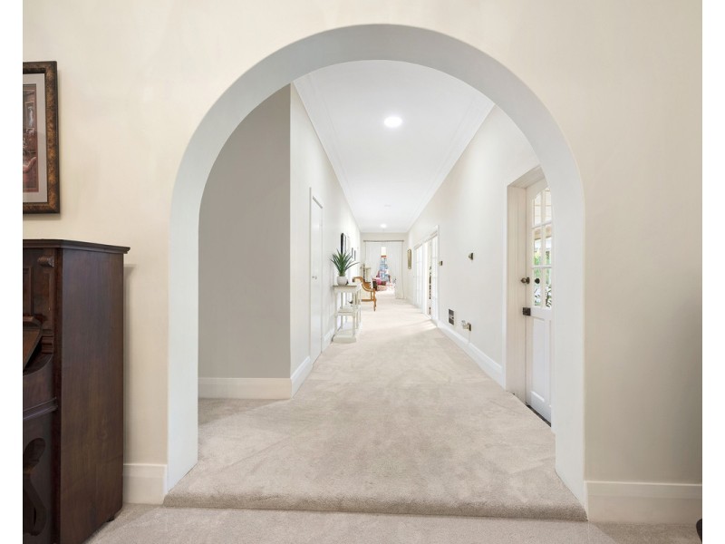 9 The Ridgeway, Lisarow NSW 2250