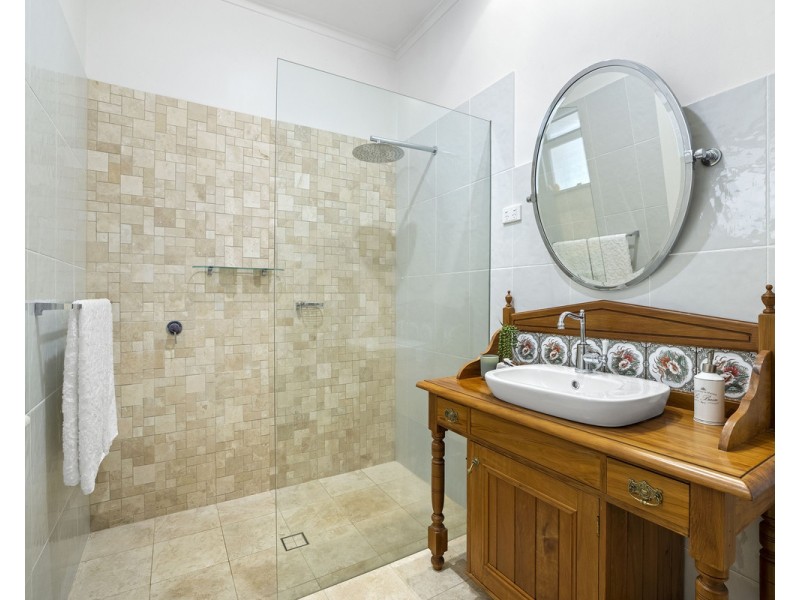 9 The Ridgeway, Lisarow NSW 2250