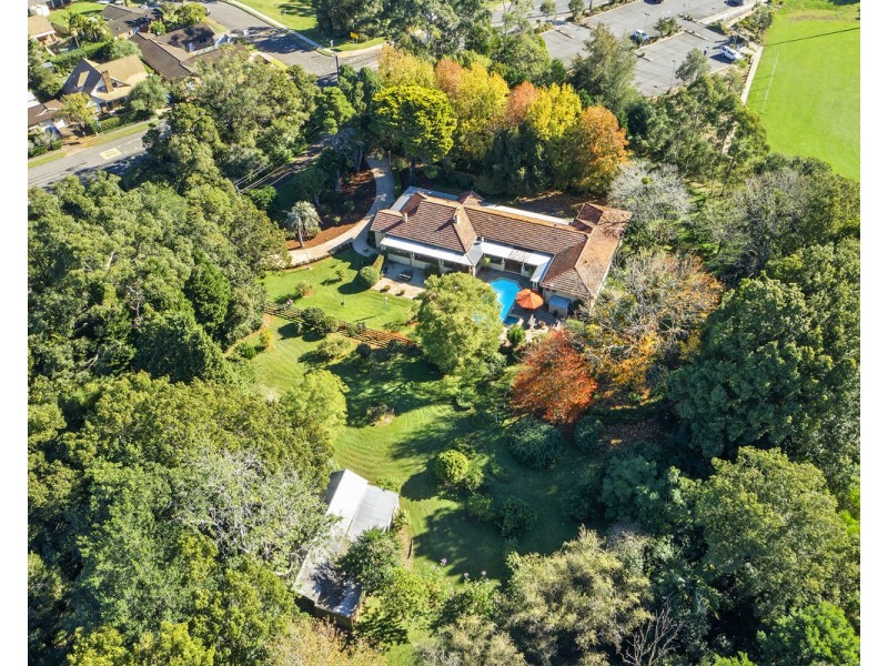 9 The Ridgeway, Lisarow NSW 2250