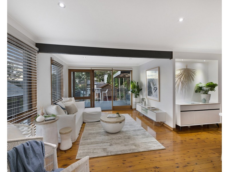 5 Leonie Parade, Green Point NSW 2251