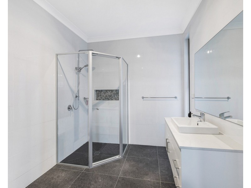 5/104 Carrington Street, Narara NSW 2250