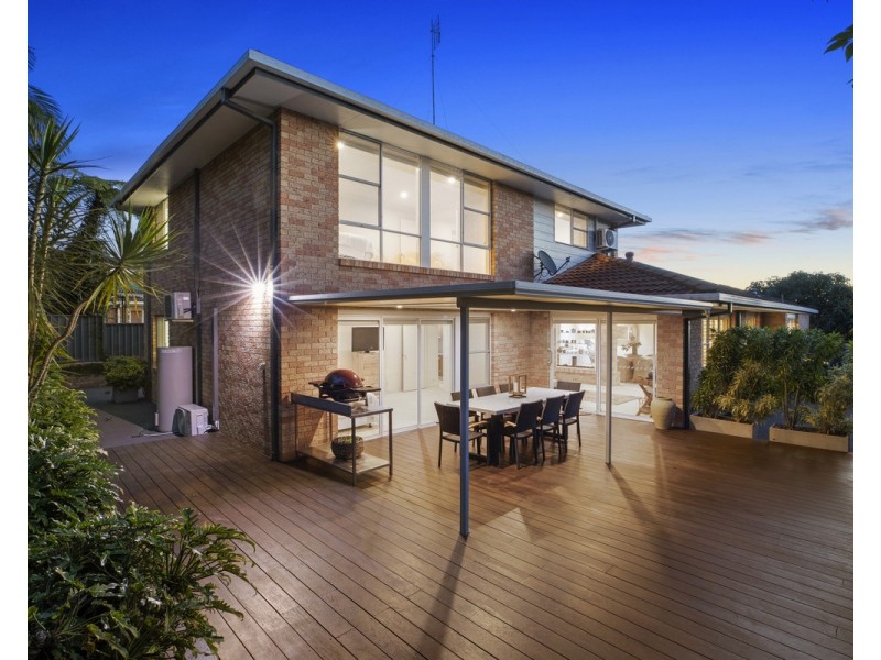 27 White Cedar Close, Green Point NSW 2251
