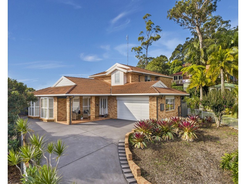 27 White Cedar Close, Green Point NSW 2251