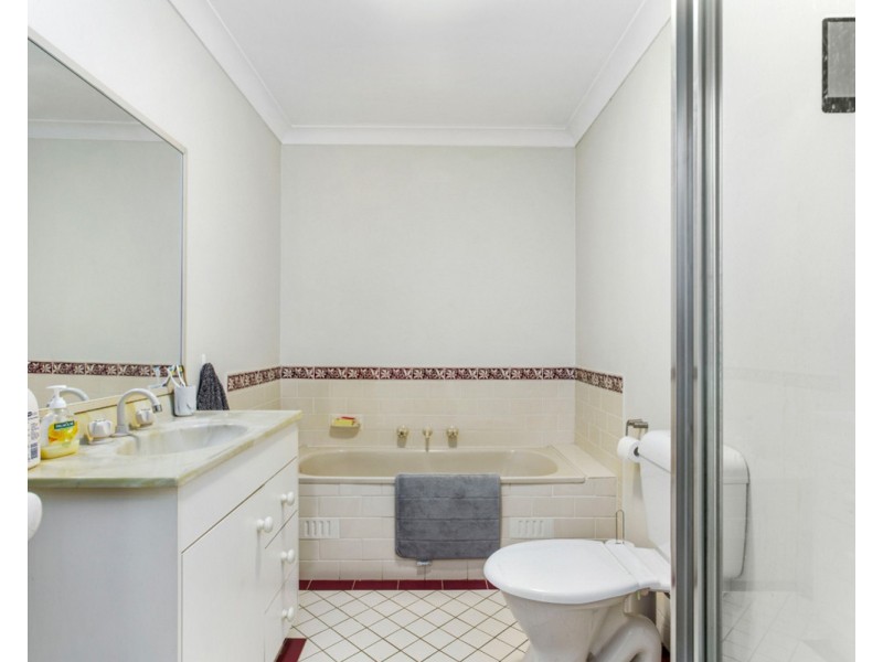 1/9 Day Dawn Place, Erina NSW 2250