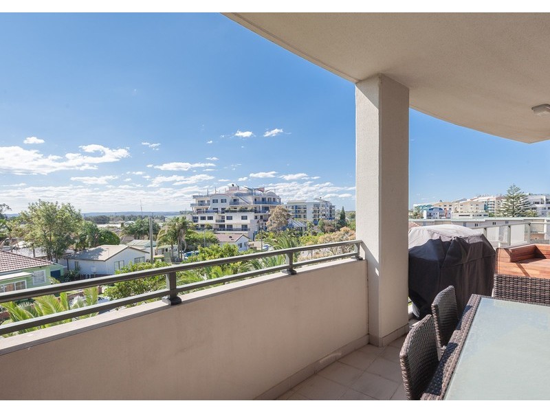 19/18-24 Torrens Ave, The Entrance NSW 2261