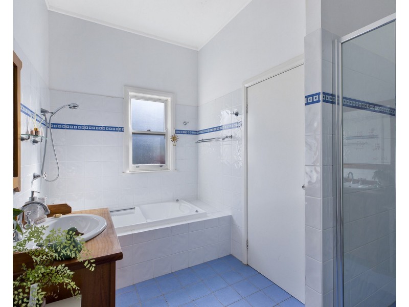 39 Pearson Street, Narara NSW 2250