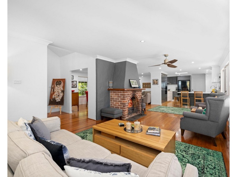 35 Erina Valley Road, Erina NSW 2250