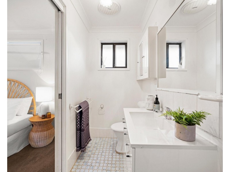 64 Springfield Road, Springfield NSW 2250