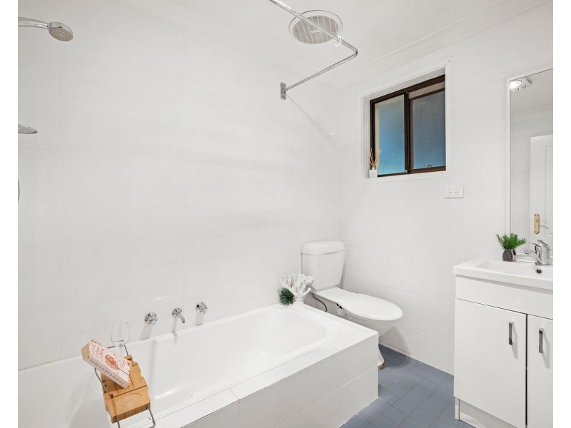 64 Springfield Road, Springfield NSW 2250