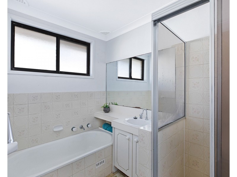 2 Kimberley Street, Gorokan NSW 2263