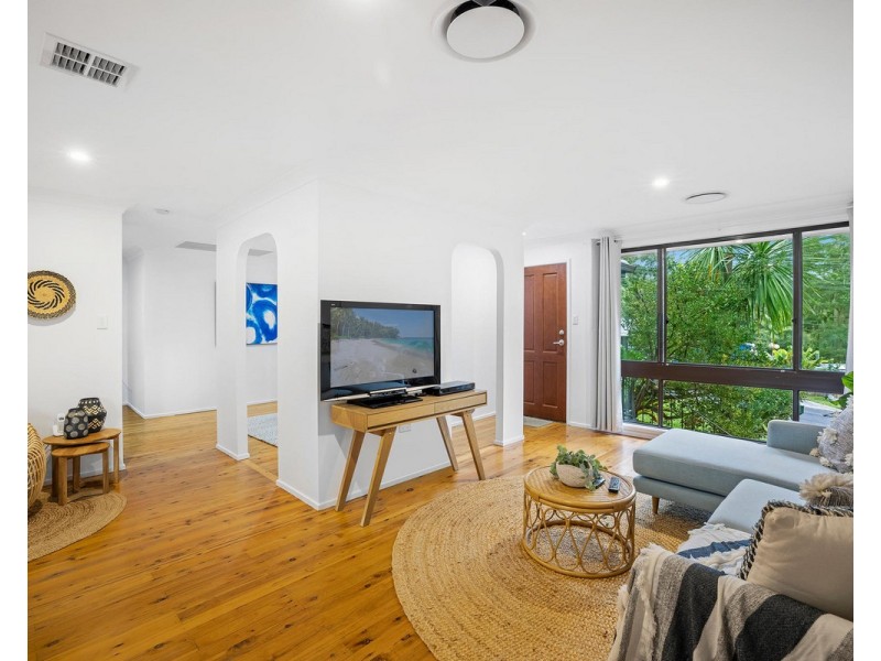 35 Rain Forest Road, Wyoming NSW 2250