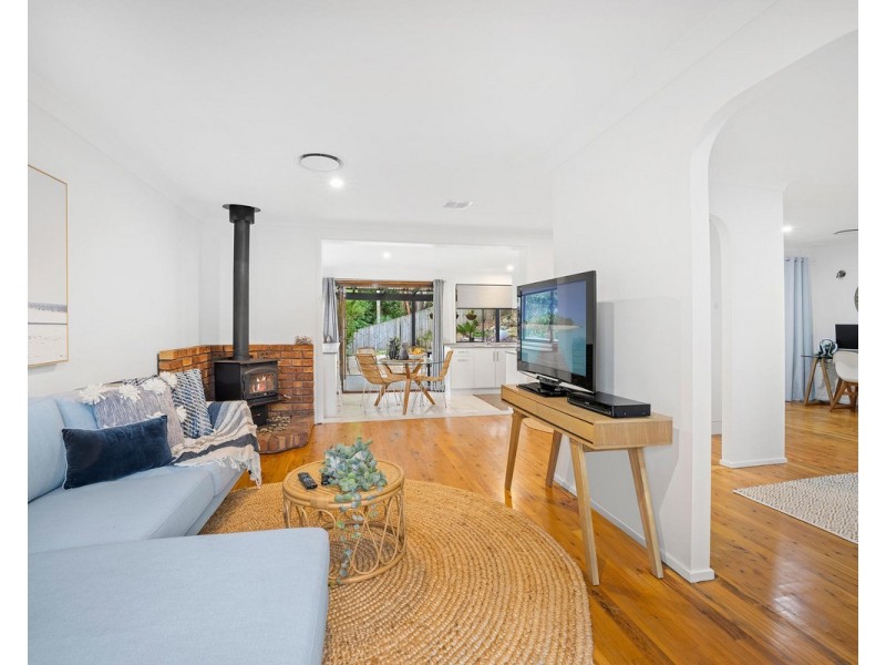 35 Rain Forest Road, Wyoming NSW 2250