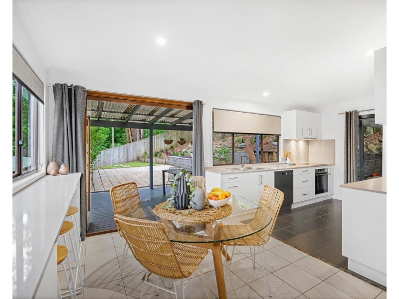 35 Rain Forest Road, Wyoming NSW 2250