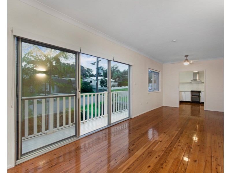 54 Patrick Crescent, Saratoga NSW 2251