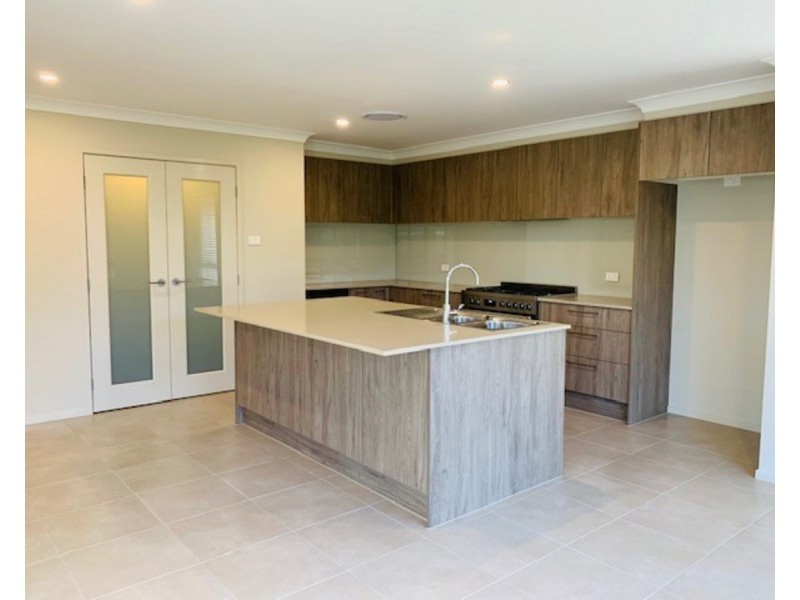 36 Mistview Circuit, Forresters Beach NSW 2260